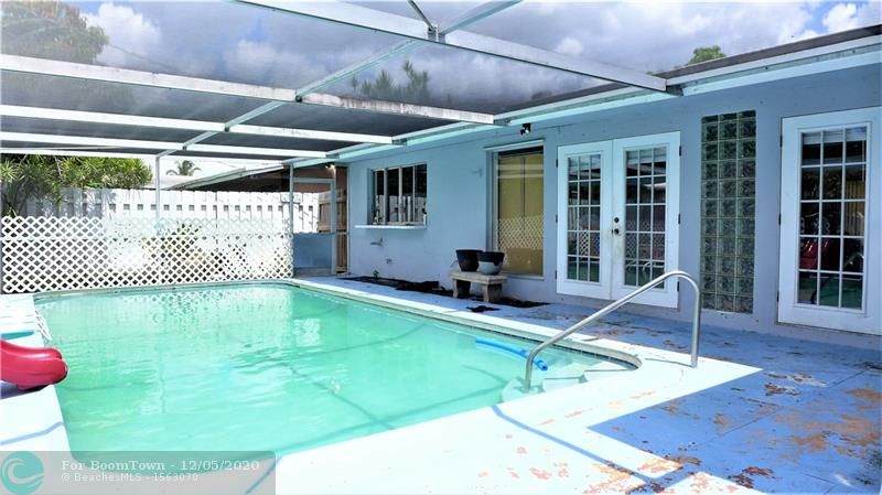 8670 21st St - Photo 1