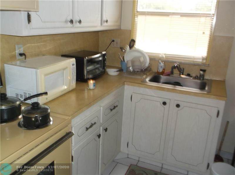 2781 Pine Island Rd - Photo 1