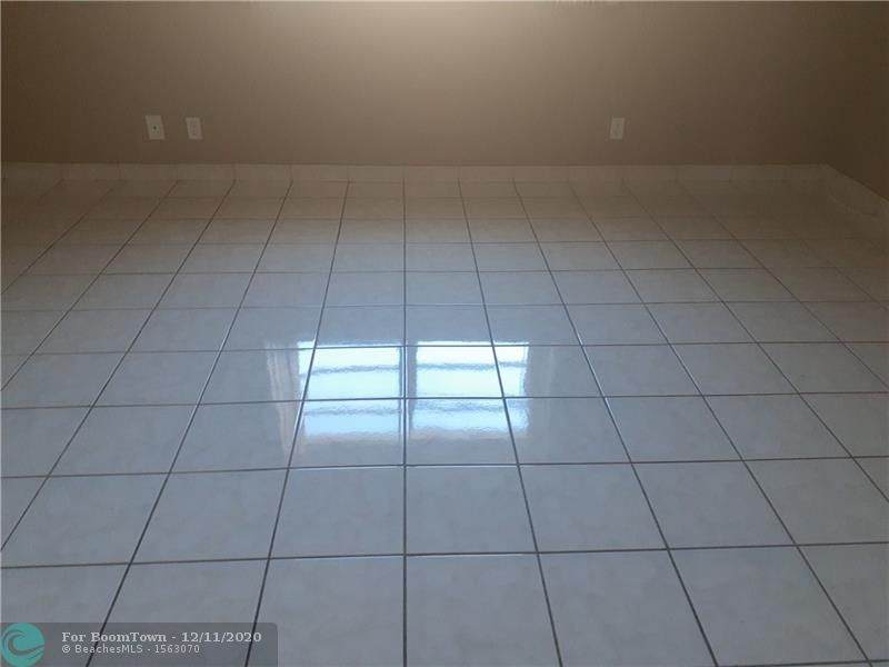 219 14 - Photo 1