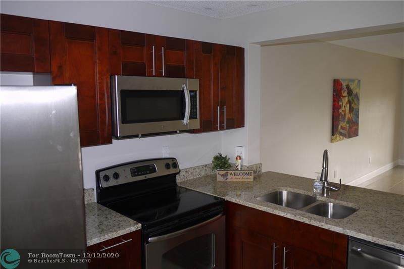 2900 42nd Ave - Photo 1