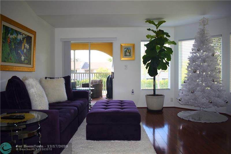 2662 33rd St - Photo 1