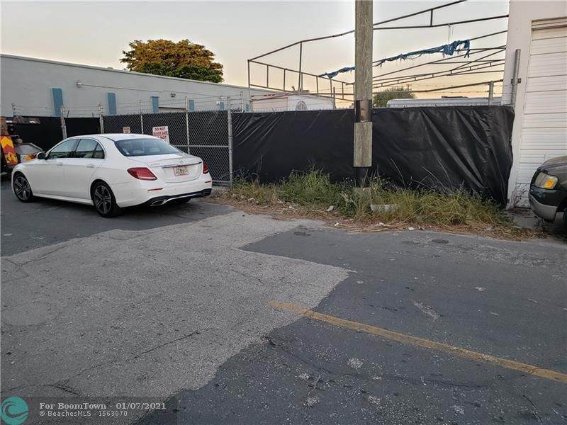 421 H Street - Photo 1