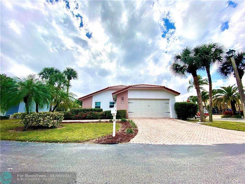 22473 Arcadia Ct - Photo 1