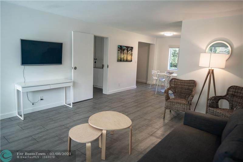505 Orton Ave - Photo 1