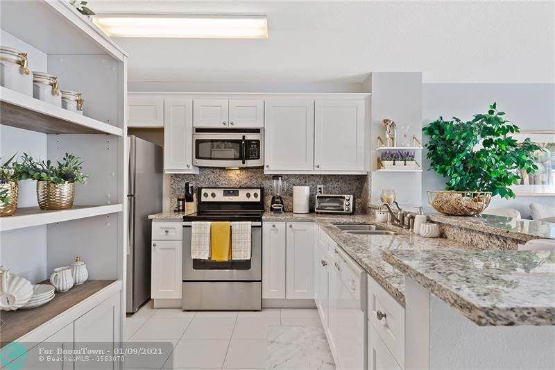 426 Bloxham St - Photo 1