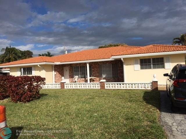 2715 32nd St - Photo 1