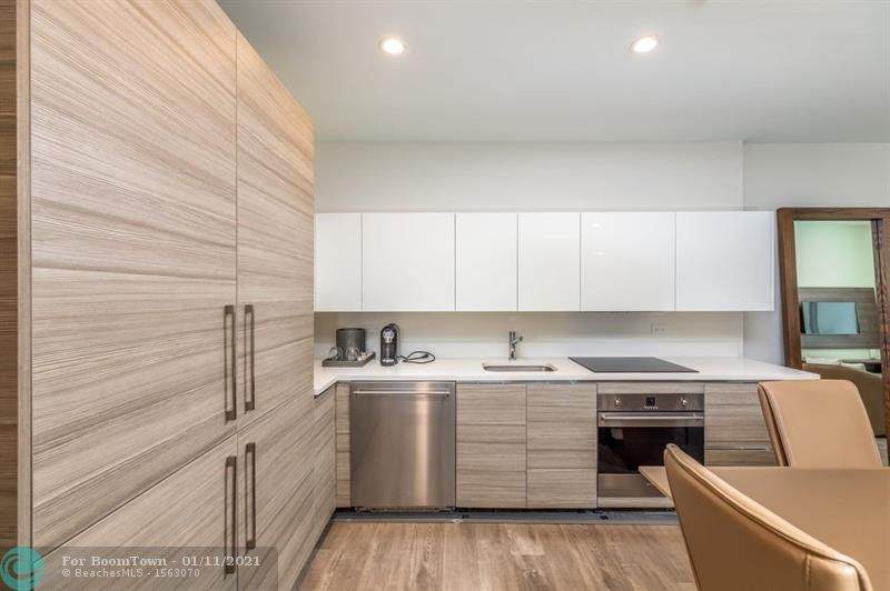 777 Ocean Dr - Photo 1