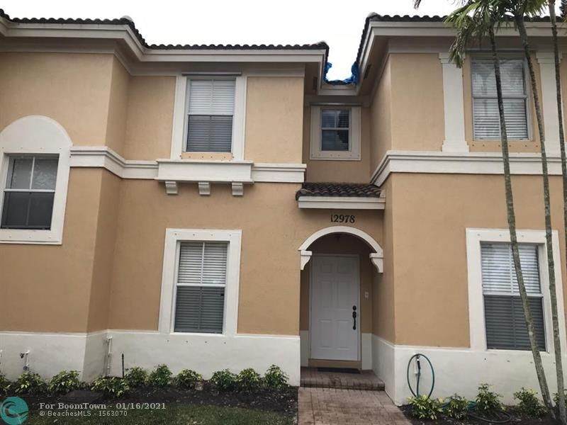 12978 32nd St - Photo 1