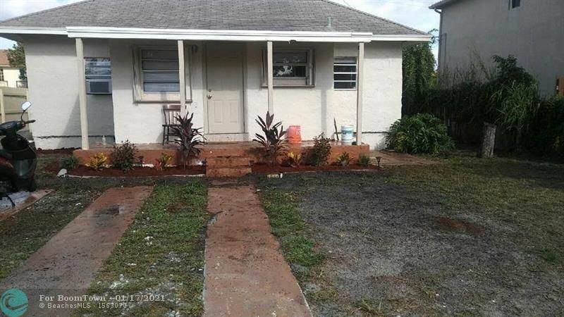 1021 Mango Dr - Photo 1