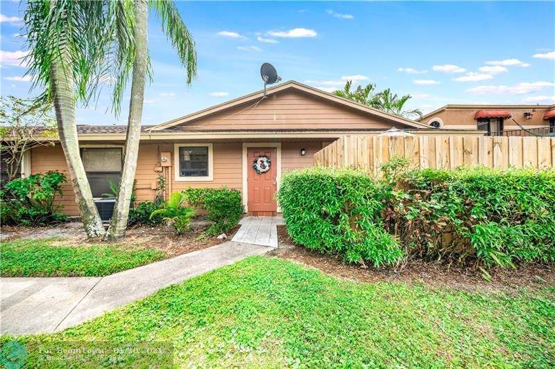 6192 Seven Springs Blvd - Photo 1