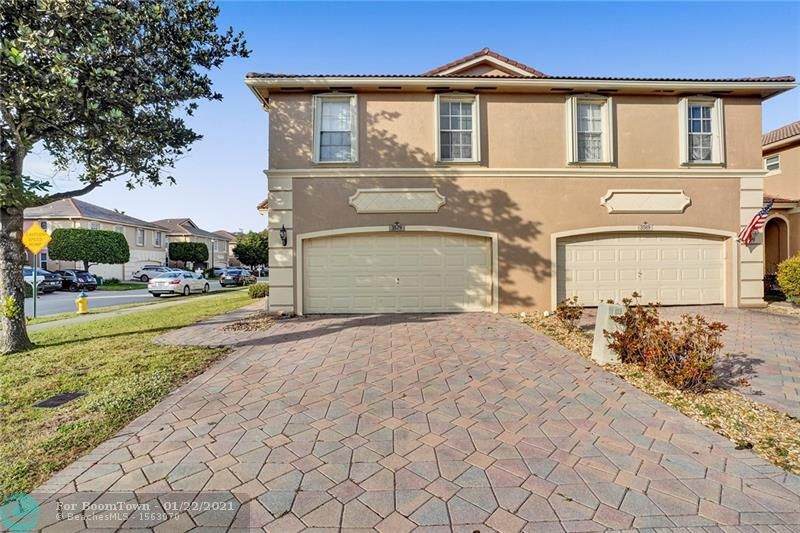 3579 Santa Fe Place - Photo 1