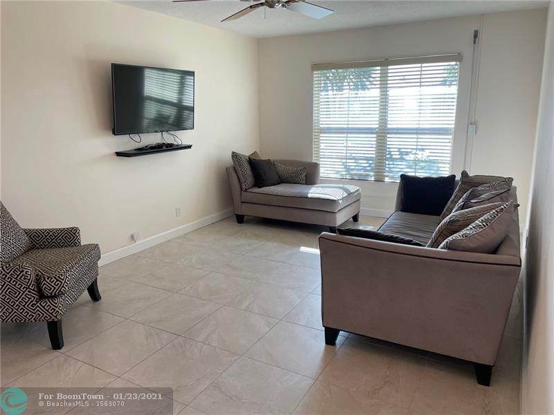 2829 30th St - Photo 1