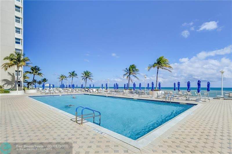 1904 Ocean Dr - Photo 1
