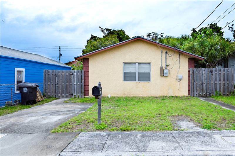 1009 22nd St - Photo 1