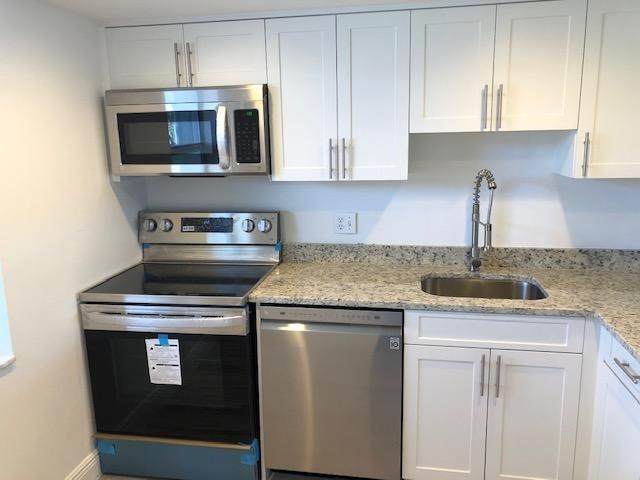 7877 Golf Circle Dr - Photo 1