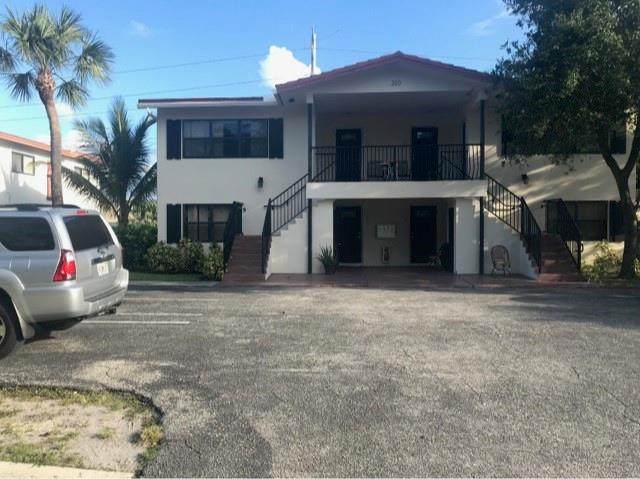 260 7th St - Photo 1