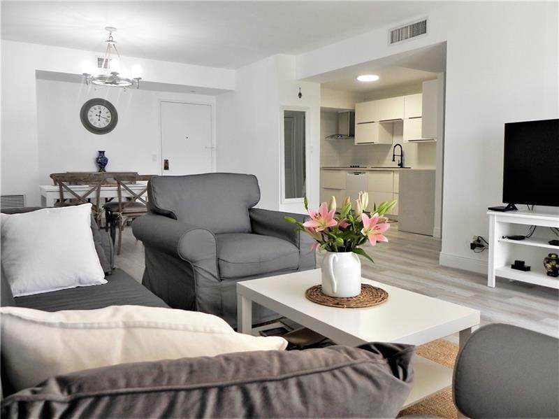 4330 Hillcrest Dr - Photo 1