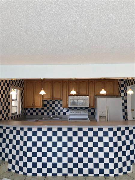 2781 Taft St - Photo 1
