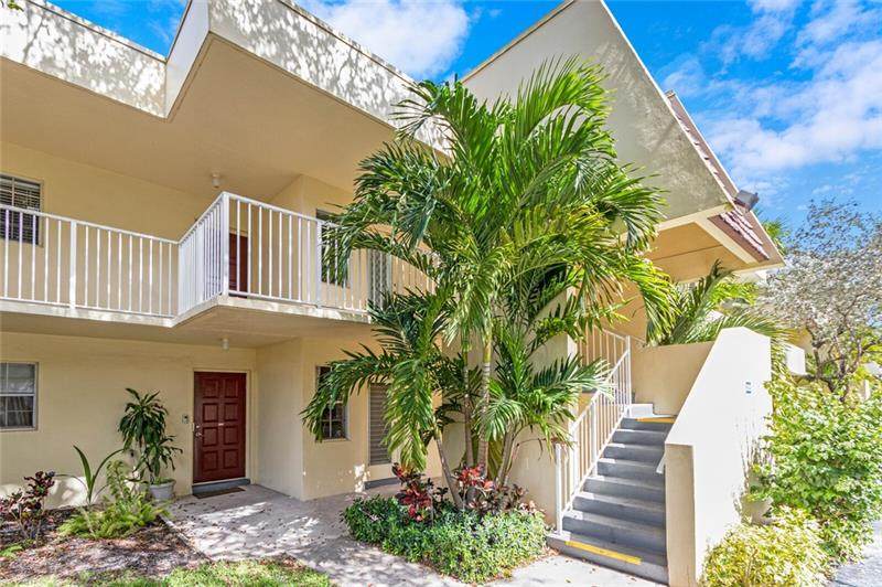 3205 Palm Aire Dr - Photo 1