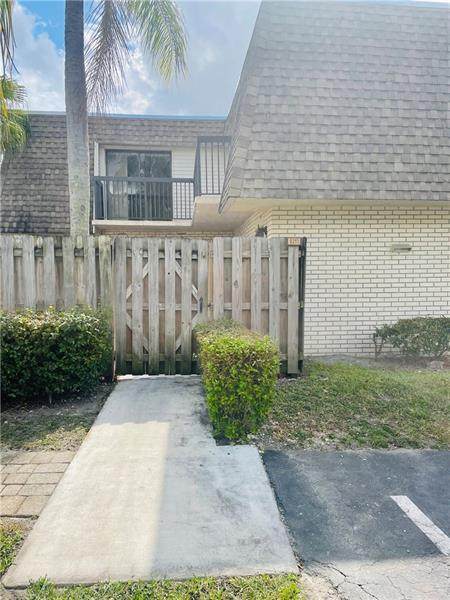 8211 23rd Ct - Photo 1