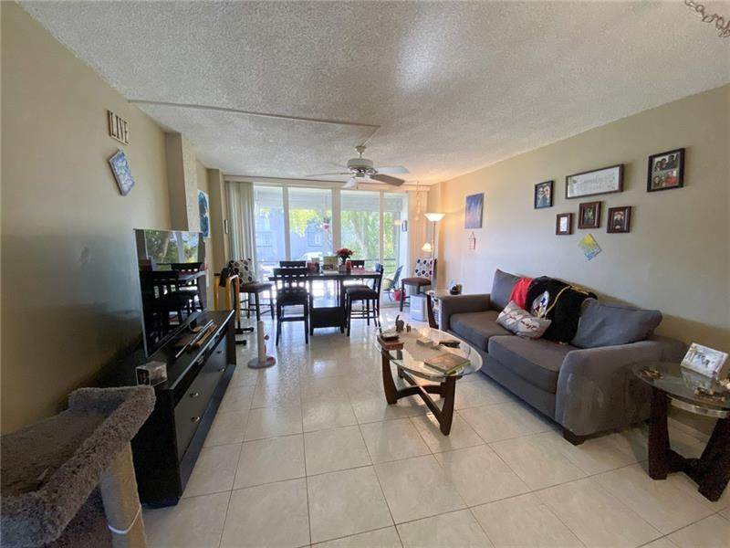 116 Royal Park Dr - Photo 1