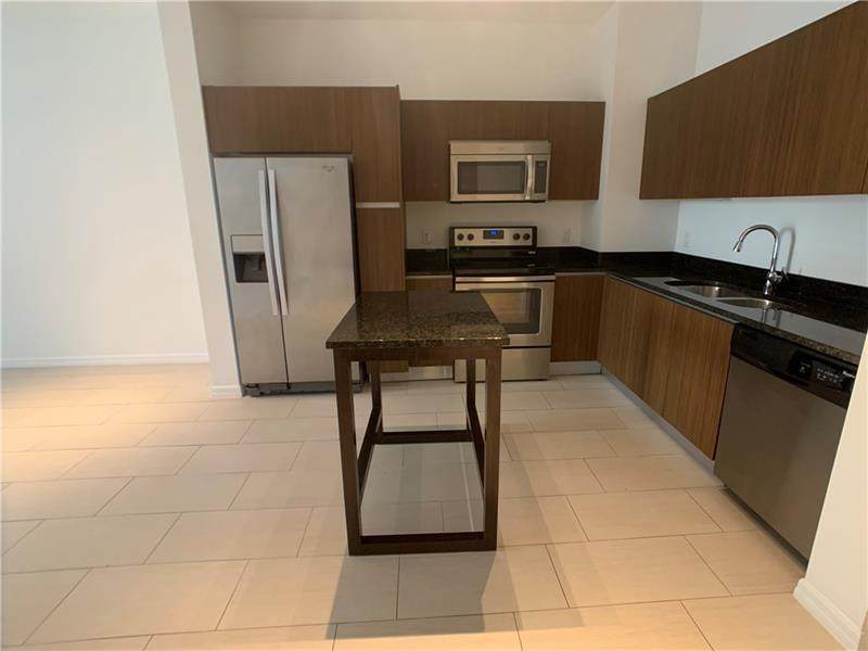 601 82nd Ave - Photo 1