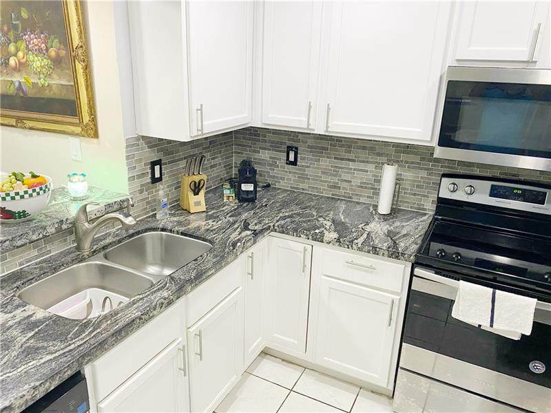 1035 W 77th St - Photo 1