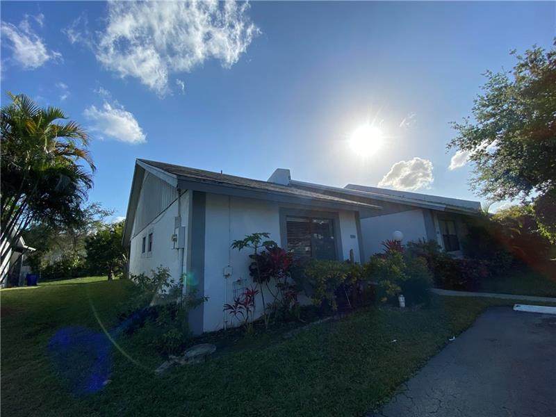 6020 3rd St - Photo 1
