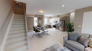 642 12th Ave - Photo 1