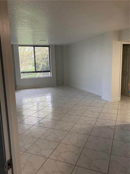 8740 40th St - Photo 1