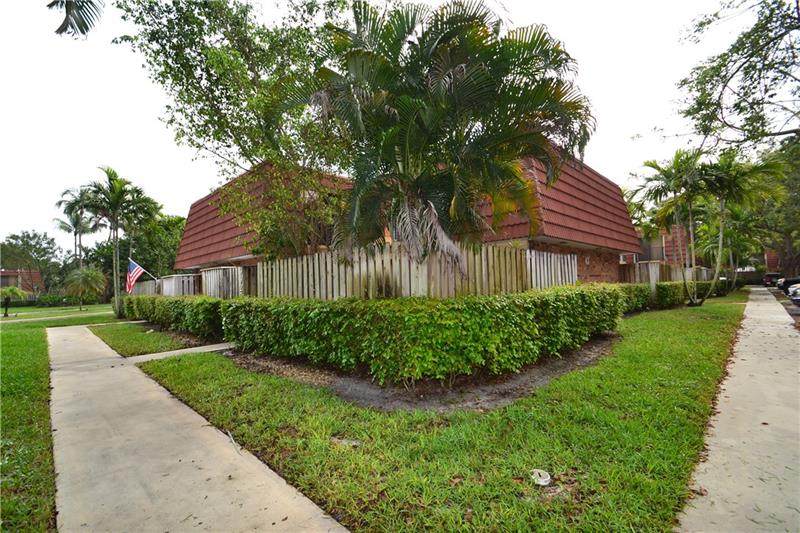 9927 6 PLACE - Photo 1