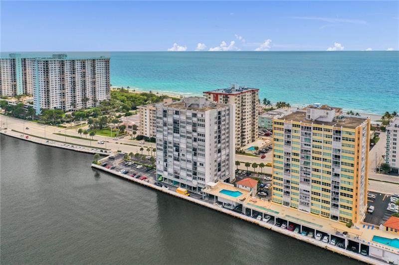1400 Ocean Dr - Photo 1
