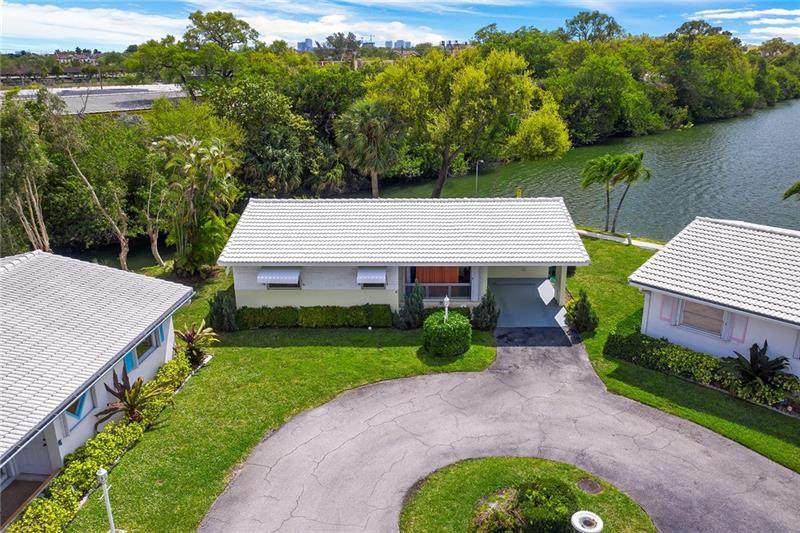 2400 Emerson Cir - Photo 1