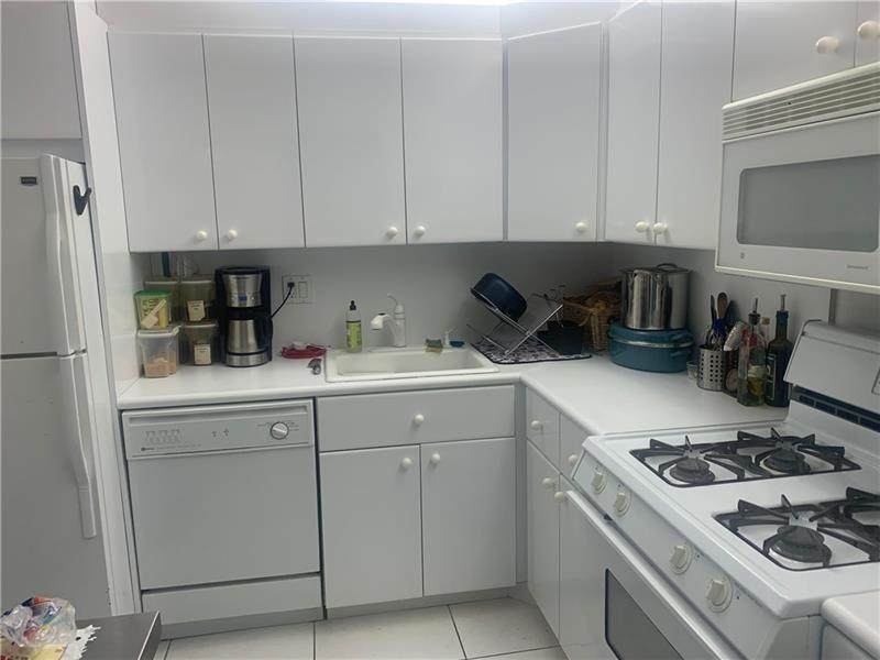 2030 Ocean Dr - Photo 1