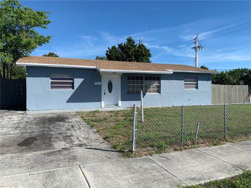 861 52nd St - Photo 1