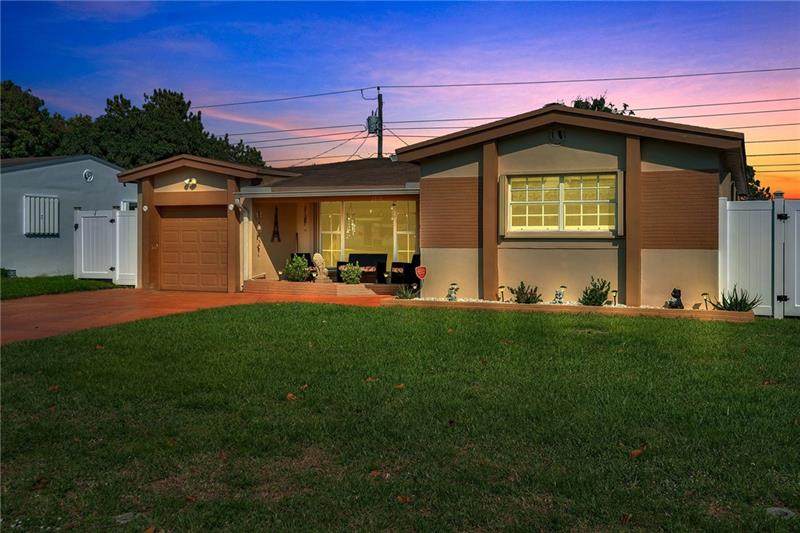 2713 Casablanca Dr - Photo 1