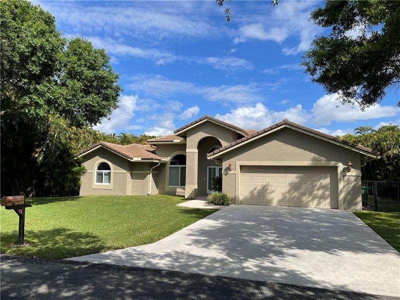 12735 34 PLACE - Photo 1