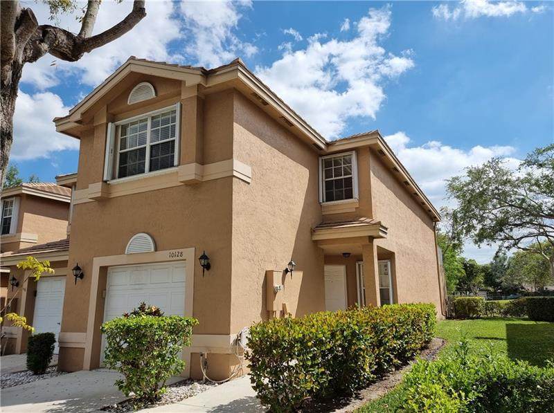 10128 Royal Palm Blvd - Photo 1