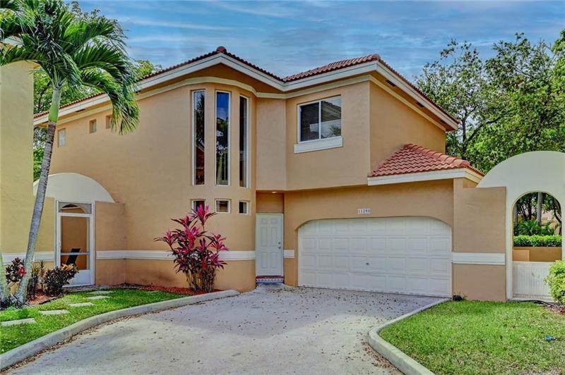 11295 Lakeview Dr - Photo 1