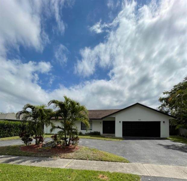 1060 77th Ave - Photo 1