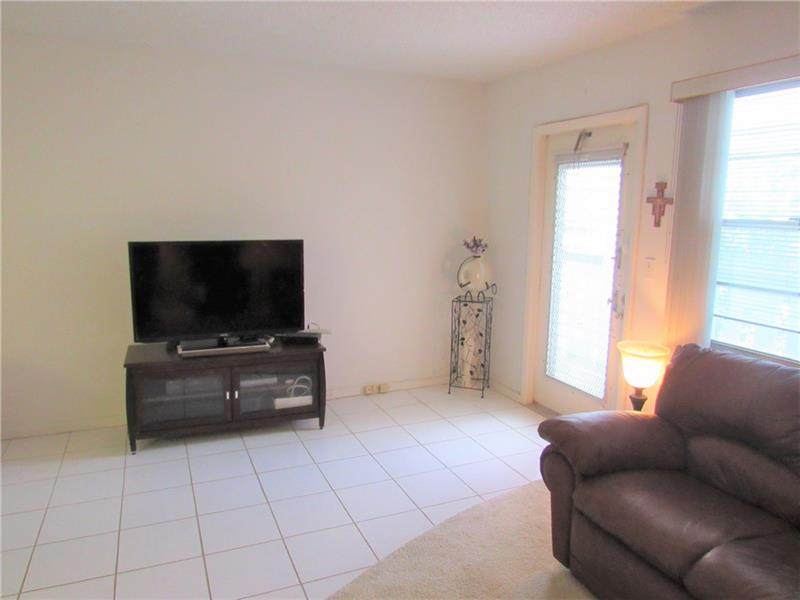 2150 Cambridge G - Photo 1