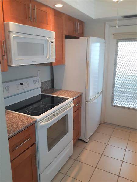 711 7th Ave - Photo 1
