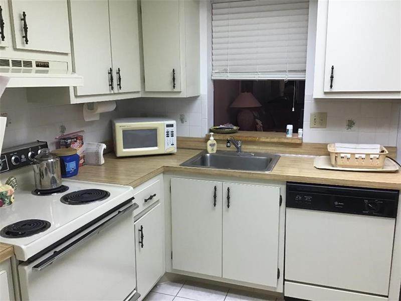 7340 Lake Circle Dr - Photo 1