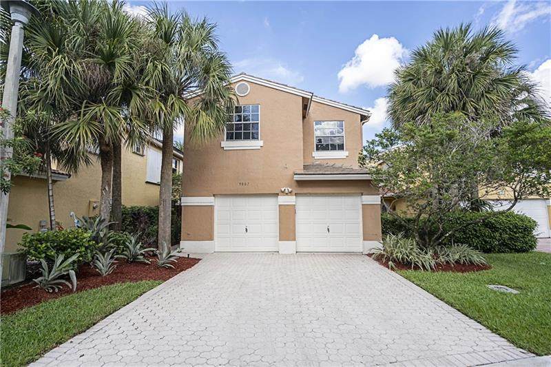 9807 Fairway Cove Ln - Photo 1