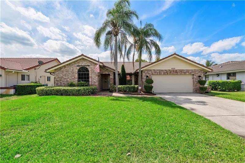 4230 73rd Way - Photo 1
