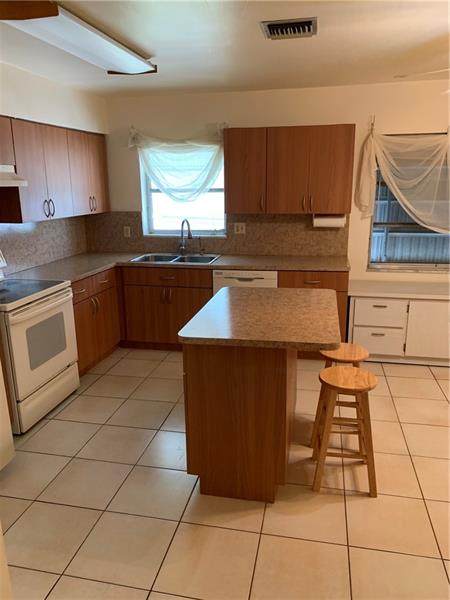 1700 Cleveland St - Photo 1