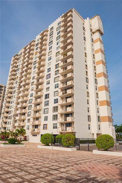 1865 Ocean Dr - Photo 1