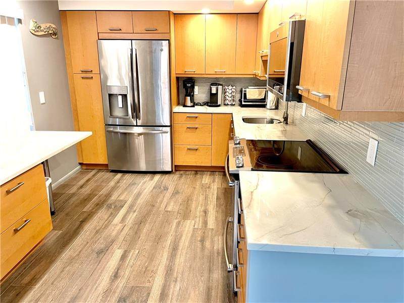 802 Cypress Blvd - Photo 1