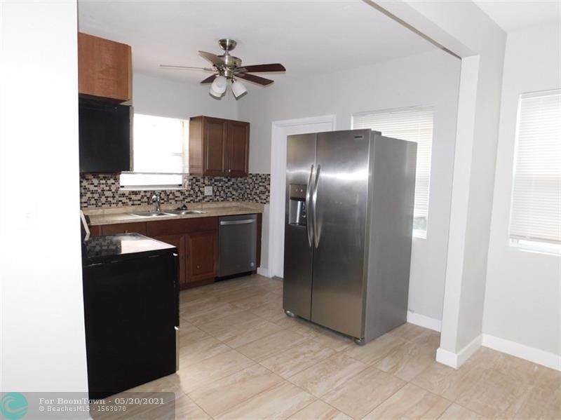 1230 2nd Ave - Photo 1