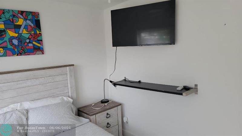 1820 Roosevelt St - Photo 1